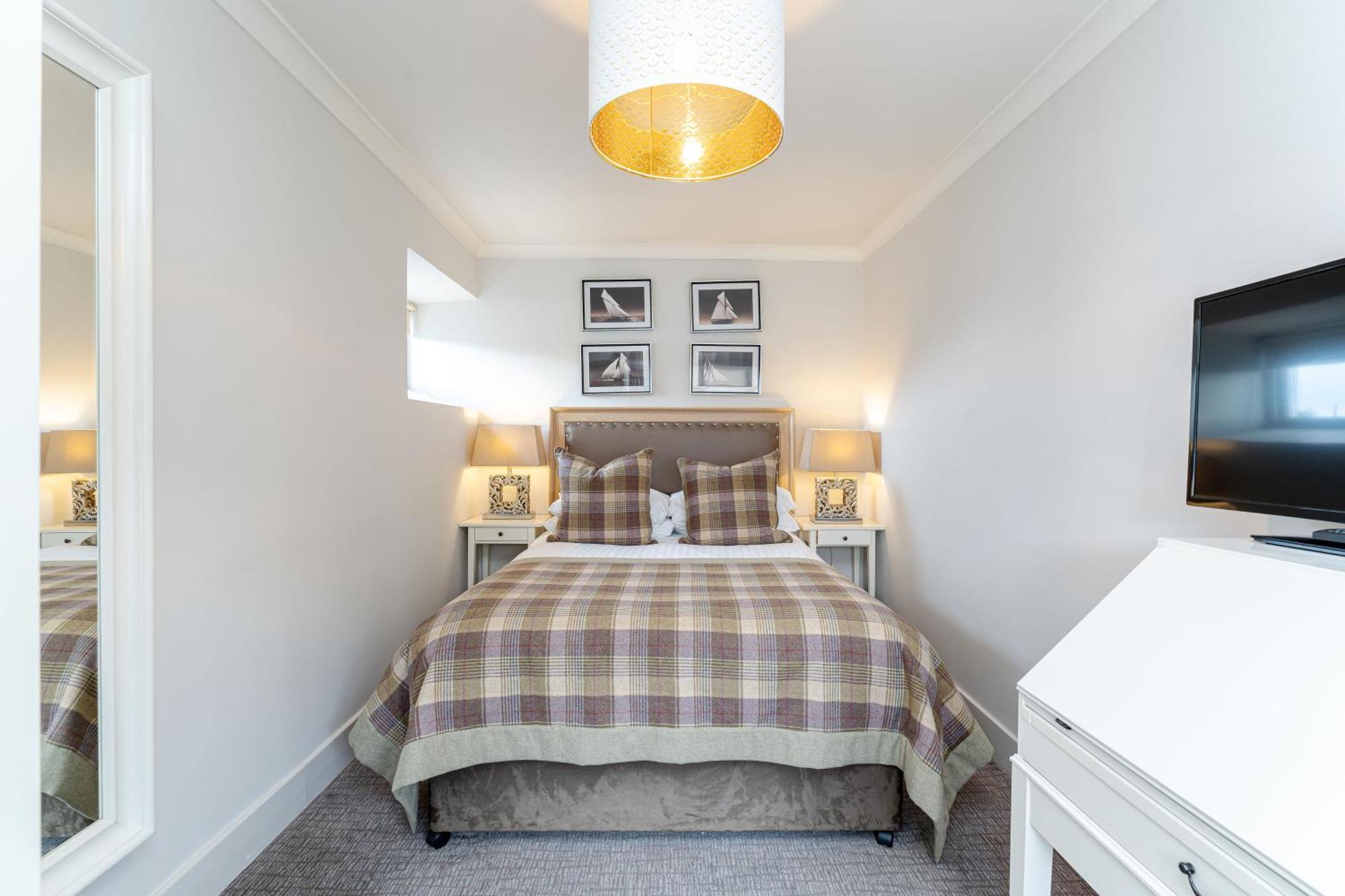 Sandown House Hotel แนร์น ภายนอก รูปภาพ
